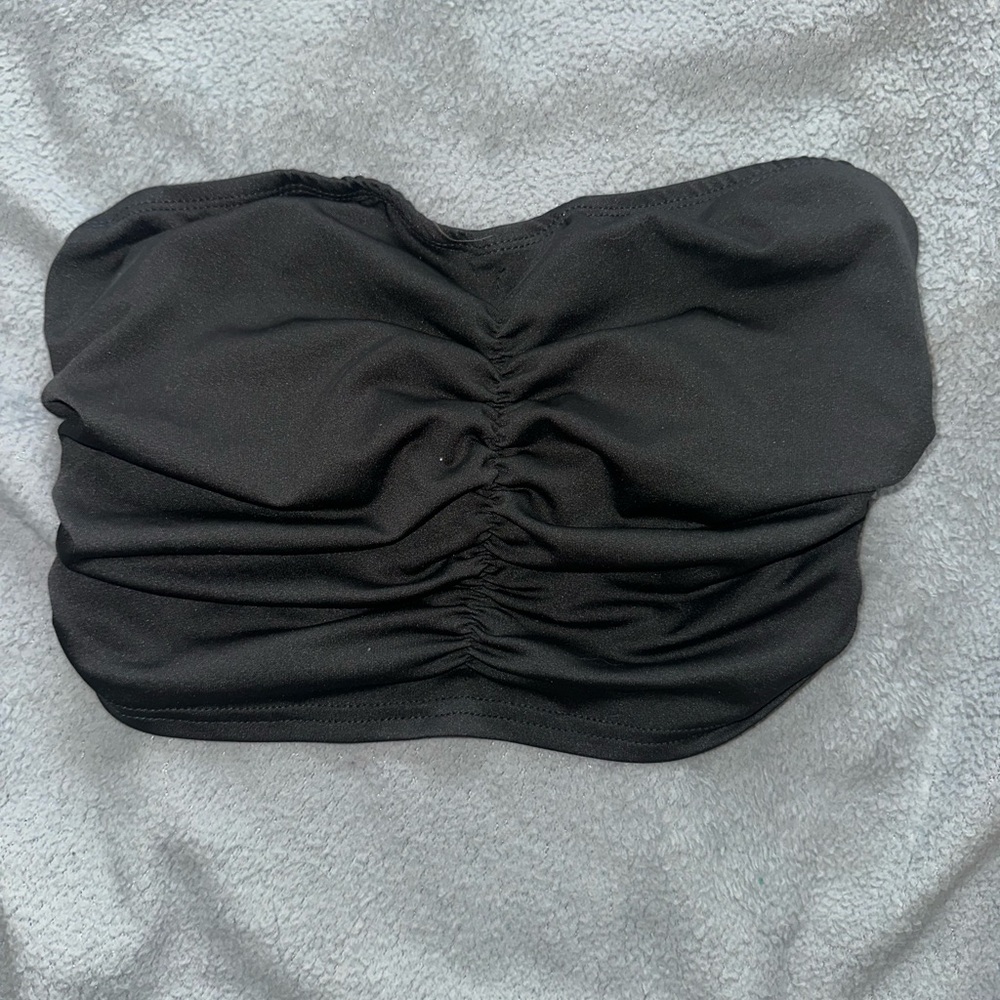 SHEIN Black Ruched Crop Top